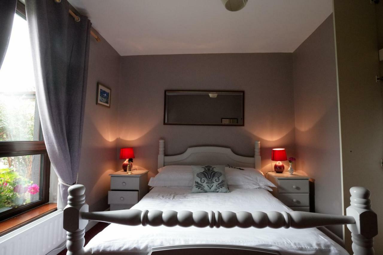 Abbey View Bed & Breakfast Голуэй Экстерьер фото